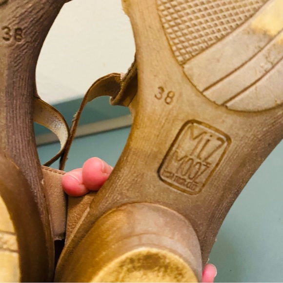 Miz Mooz Fiona Sandal Soft Leather Western - Picture 7 of 8